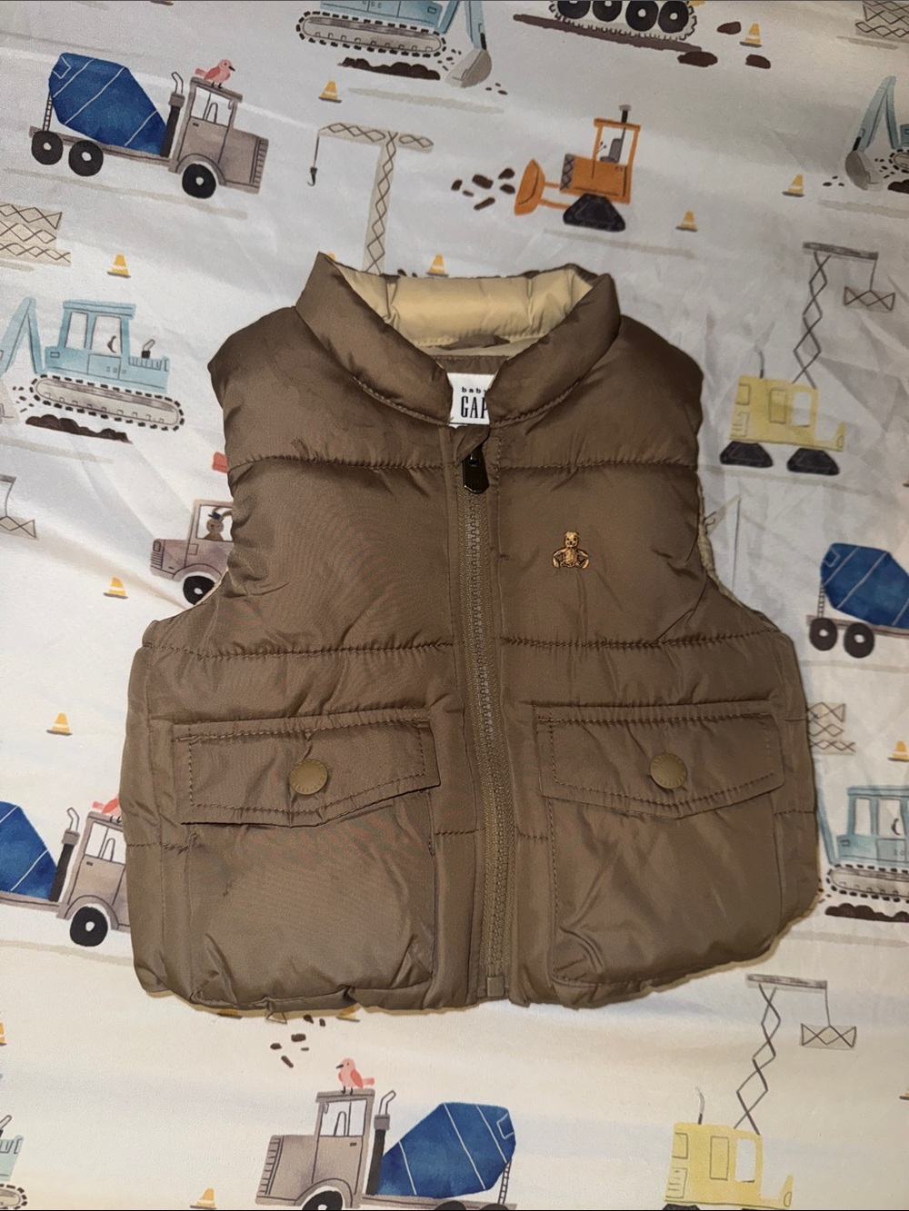 Infant  Brown Puffer Vest. Baby gap.